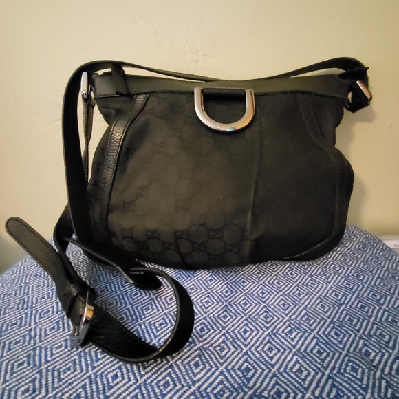 Gucci GG Supreme Abbey Small D Ring - Picture 4 of 16